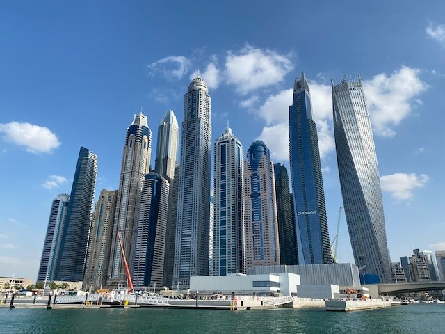 dubai property skyscraper